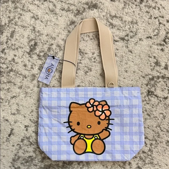 Aloha Collection Hello Kitty Palaka Mini Tripper NWT - Picture 1 of 7